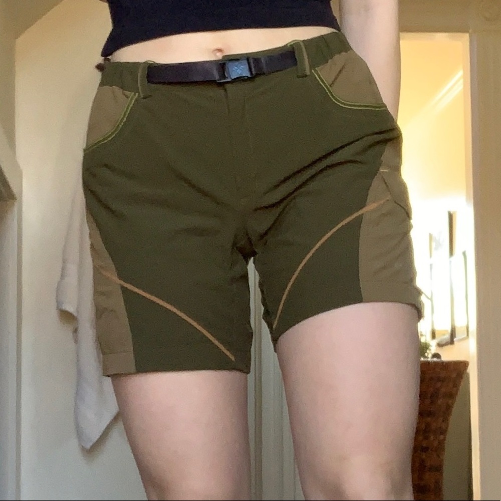 Columbia hiking shorts